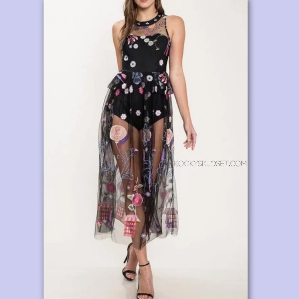 💥BIG SALE💥House of Blossoms Leilani Dress